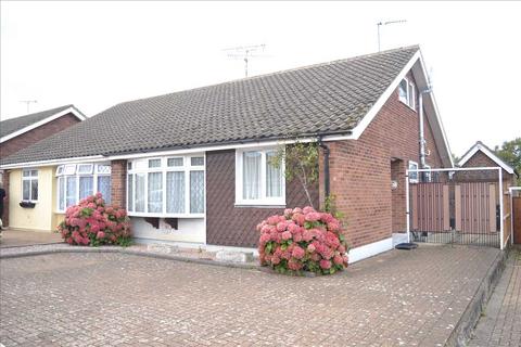 4 bedroom bungalow for sale, Chaplin Close, Galleywood, Chelmsford