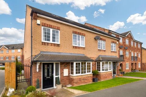 4 bedroom townhouse for sale, 7 Wood Lane Mews, Wood Lane, New Farnley, Leeds