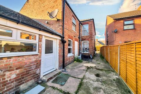 3 bedroom semi-detached house for sale, Pennygate, Spalding