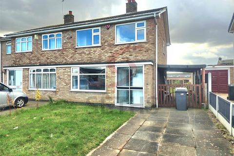 3 bedroom semi-detached house to rent, Birsmore Avenue, Leicester LE4