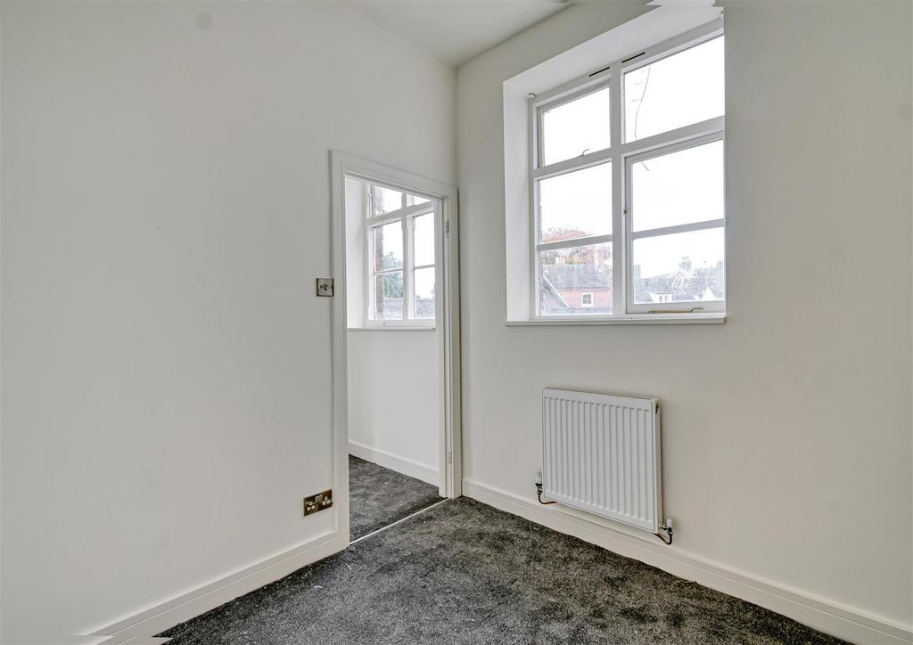 4 Listley Court-03.jpg