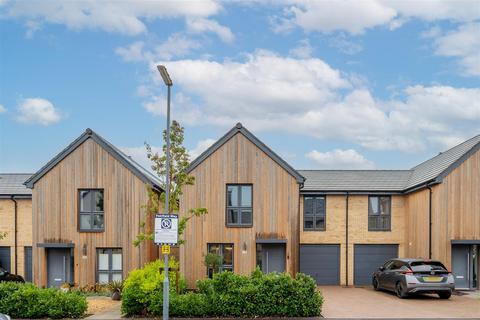 3 bedroom semi-detached house for sale, Fairfield Way, Keynsham, Bristol