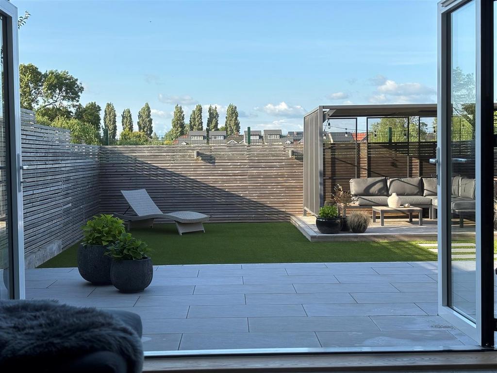 Garden.jpg