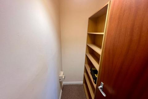 1 bedroom flat to rent, Regent Road, Ilkley, West Yorkshire, LS29