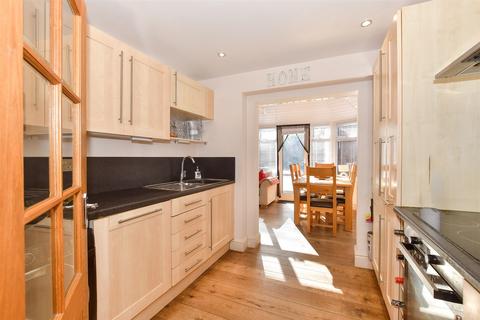 15 Berens Close, Wickford, SS11 8JS