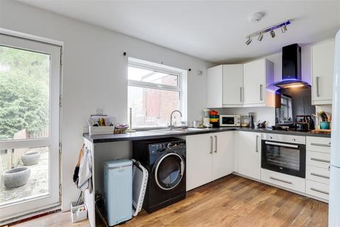 20 Anmer Close, Nottingham, NG2 1PA