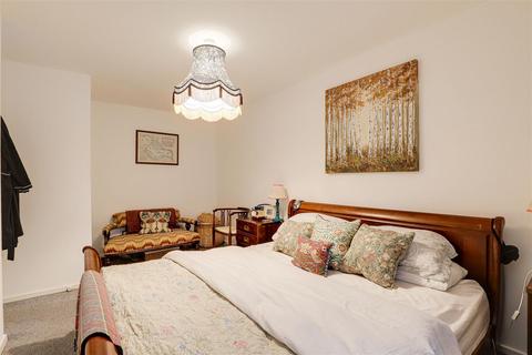 20 Anmer Close, Nottingham, NG2 1PA