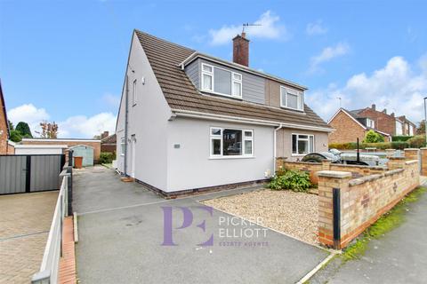 3 bedroom semi-detached house for sale, Cedar Road, Leicester LE9