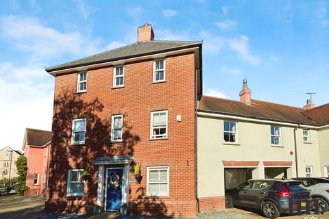 5 bedroom terraced house for sale, Peter Taylor Avenue, Braintree CM7