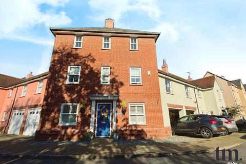 5 bedroom link detached house for sale, Peter Taylor Avenue, Braintree CM7