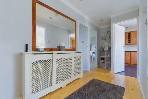 1 bedroom flat for sale, Crabtree Lane, Lancing, BN15 9NG