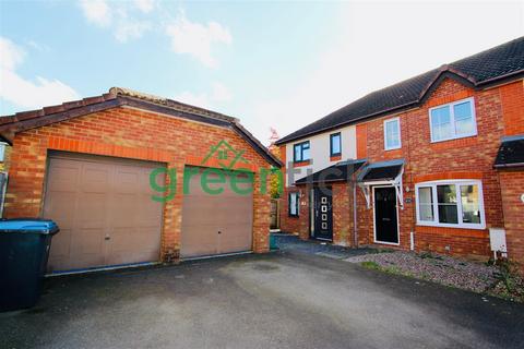 3 bedroom end of terrace house to rent, Elwood, Harlow