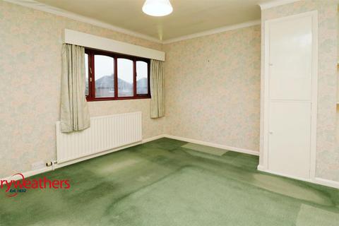 81 Everingham Road, Doncaster, DN4 6HD
