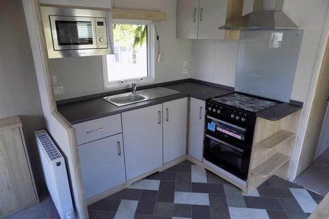 2 bedroom chalet for sale, Bwlch Farm Caravan Park, Bwlch Farm Road, Deganwy