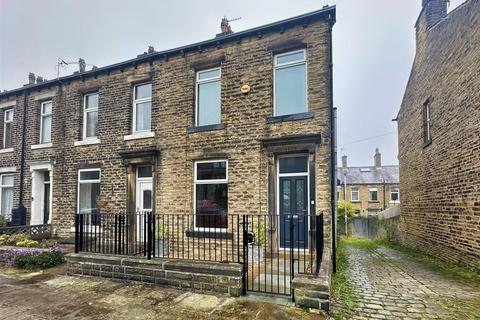 32 Abbey Walk, Halifax, HX3 0AJ