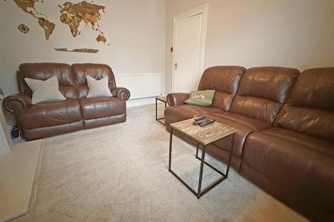 32 Abbey Walk, Halifax, HX3 0AJ