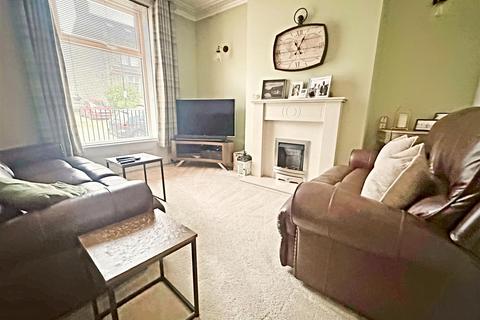32 Abbey Walk, Halifax, HX3 0AJ