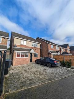 3 bedroom detached house to rent, Edelweiss Close, Walsall