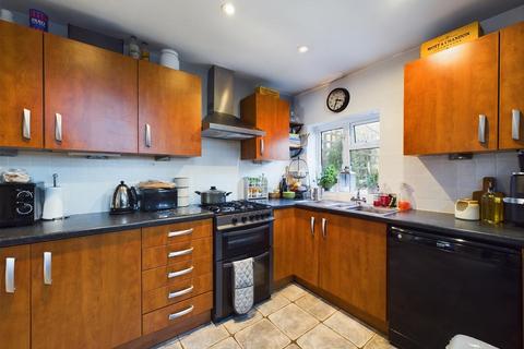 3 bedroom end of terrace house for sale, Woodman Road, Coulsdon CR5