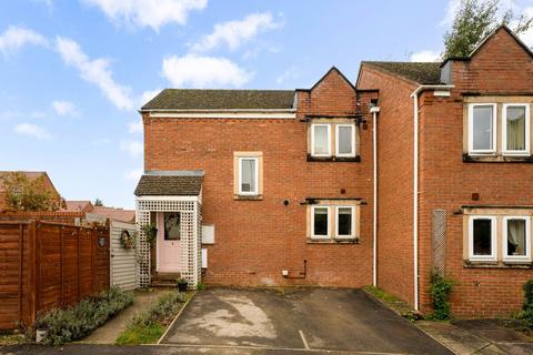 3 bedroom semi-detached house for sale, Miles Meadow, Newbold On Stour, Stratford-upon-avon, CV37 8UW