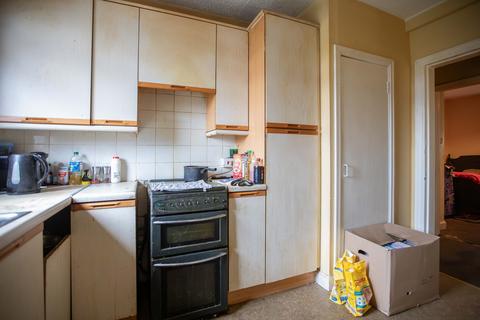 2 bedroom flat for sale, Cardross Crescent, Broxburn EH52