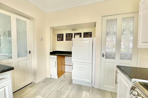 97 Doxey Fields, Stafford, ST16 1HH
