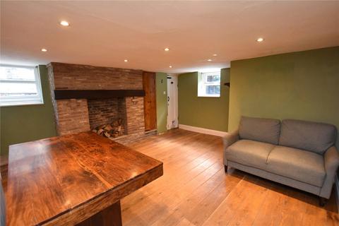 4 bedroom terraced house for sale, East View, Yeadon, Leeds, West Yorkshire