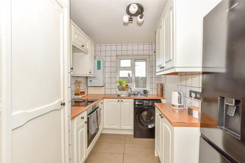 2 bedroom apartment for sale, Brokes Way, Tunbridge Wells, Kent