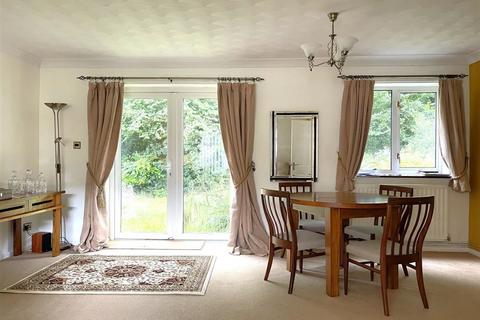 24 Briar Close, Lowestoft, NR32 4SU