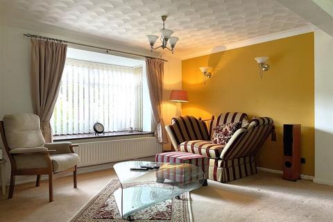 24 Briar Close, Lowestoft, NR32 4SU