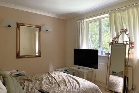 24 Briar Close, Lowestoft, NR32 4SU