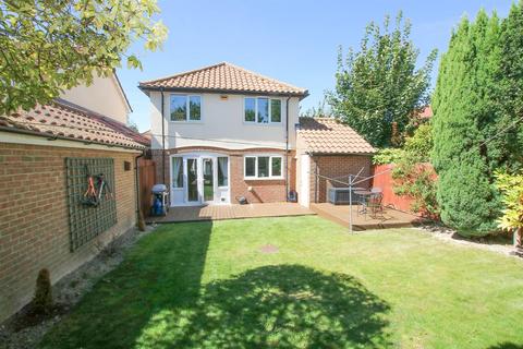 3 bedroom detached house for sale, Bayfield Drive, Cambridge CB25