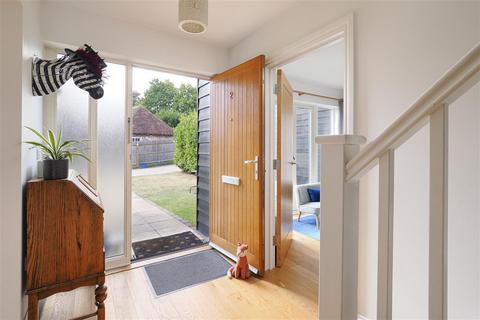 4 bedroom terraced house for sale, Folly Farm Garden, Canterbury