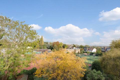 2 bedroom apartment for sale, Avenue Road, Highgate