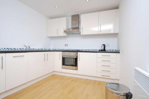 2 bedroom flat to rent, Life Building , Manchester M15