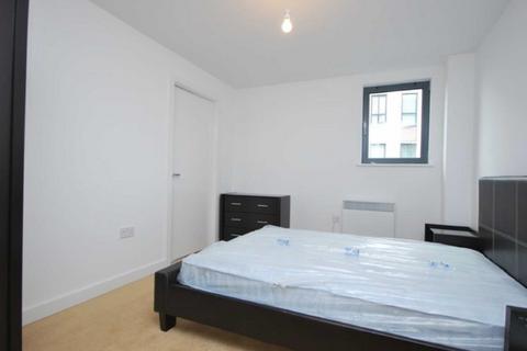 2 bedroom flat to rent, Life Building , Manchester M15