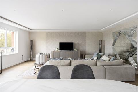 3 bedroom apartment to rent, Bayswater Road, London, W2