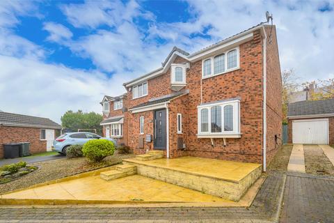 3 bedroom semi-detached house for sale, Arthington Close, Tingley, WF3