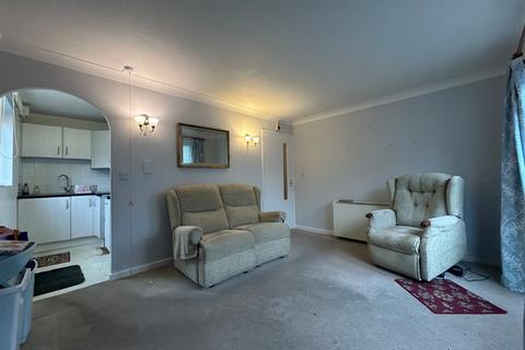 1 bedroom apartment for sale, Ashcroft Gardens, Cirencester, Gloucestershire, GL7