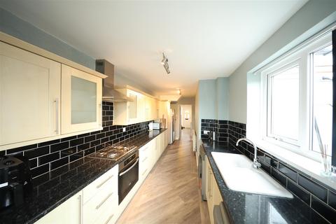 3 bedroom terraced house for sale, Boothferry Road, Hull