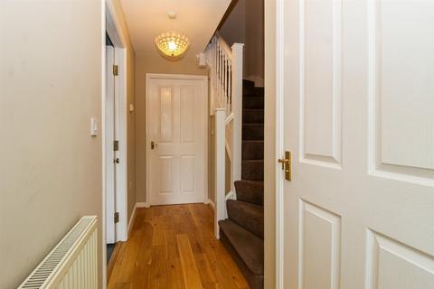 2 bedroom townhouse for sale, Barnsdale Way, Pontefract WF7