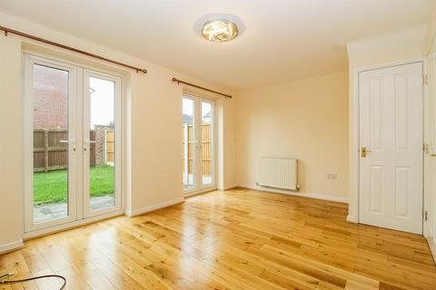 2 bedroom townhouse for sale, Barnsdale Way, Pontefract WF7