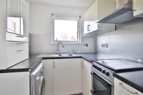 1 bedroom house for sale, Kingston Road, New Malden