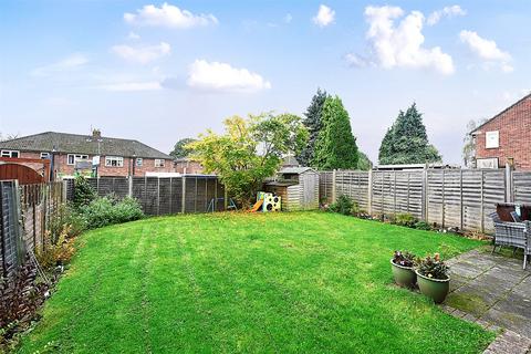 undefined, Chapel Lane, Hampshire GU14