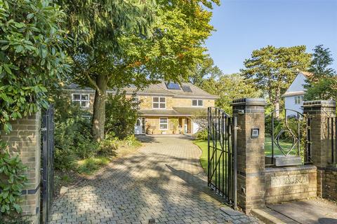 5 bedroom detached house for sale, Sandlands Grove, Walton On The Hill