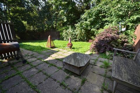 3 bedroom semi-detached house for sale, Cromwell Mount, Pontefract