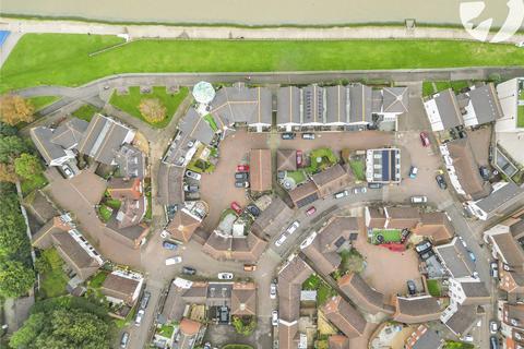 2 Bridge View, Greenhithe, DA9 9GA