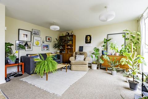 73 High Kingsdown, Bristol, BS2 8EP