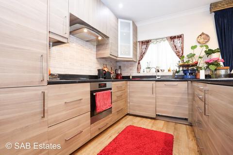 3 bedroom semi-detached house for sale, Adrienne Avenue, Southall, UB1