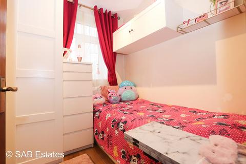 41 Adrienne Avenue, Southall, UB1 2QW